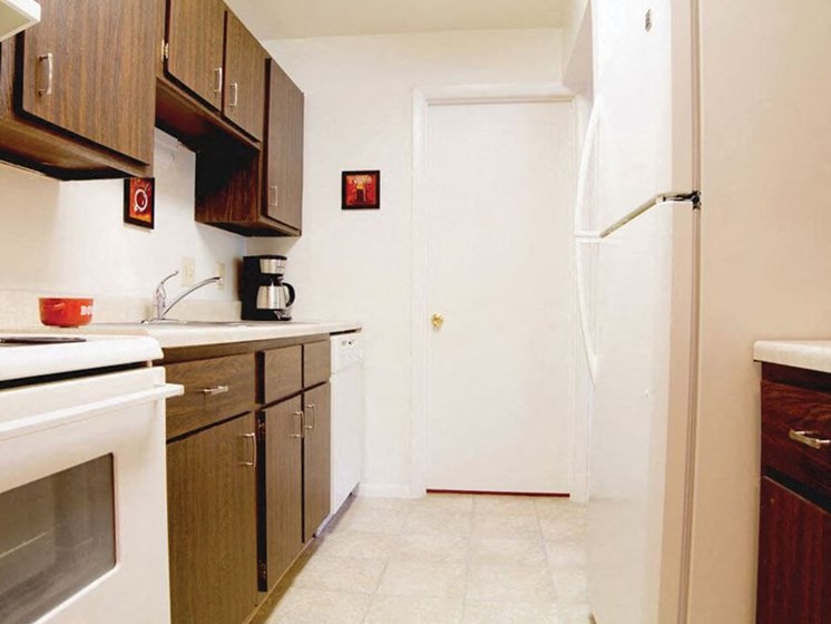 Fully-Equipped Kitchen in apartment